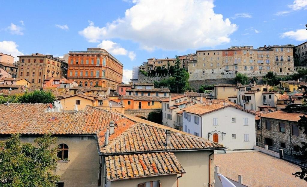 Nespecifikovaný výhled na destinaci Perugia nebo výhled na město při pohledu z hotelu