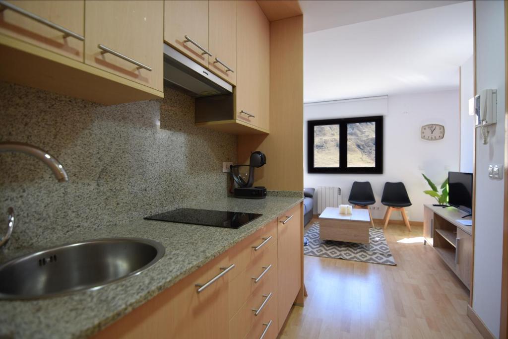 Cucina o angolo cottura di Lux Aigle "Acceso directo a pistas"