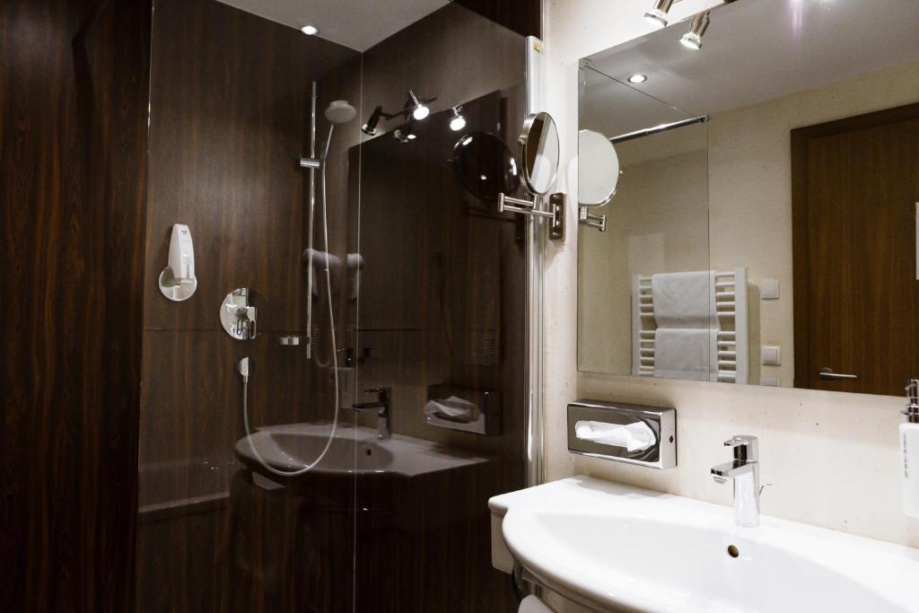 Hotel Kapeller Innsbruck - Resim 32