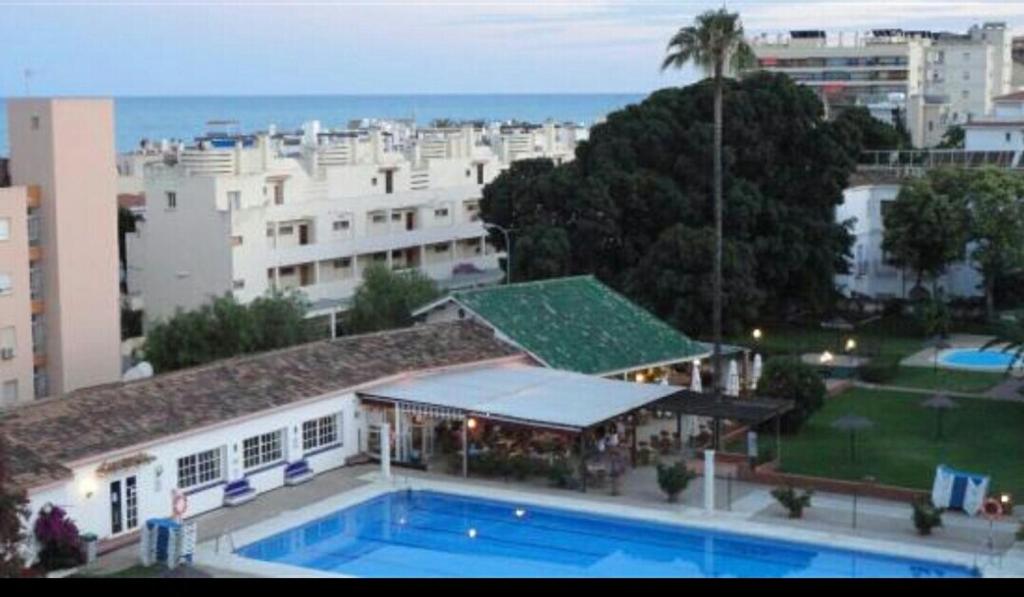 Bazén v ubytování Casa María Carihuela Park Palace nebo v jeho okolí