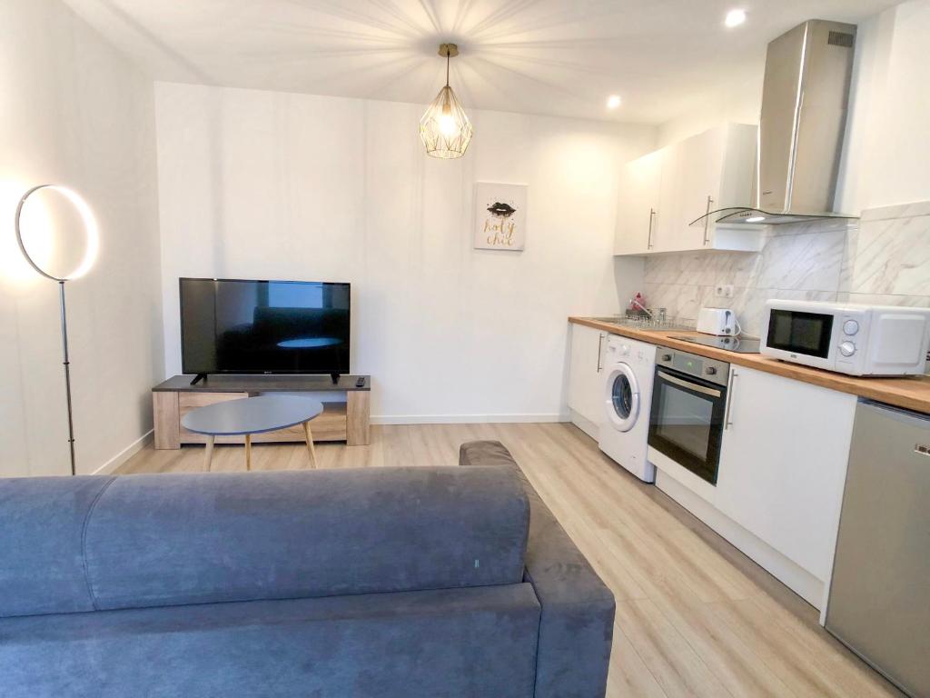 Charming Home - City Center Cosy Apartments – photo 36