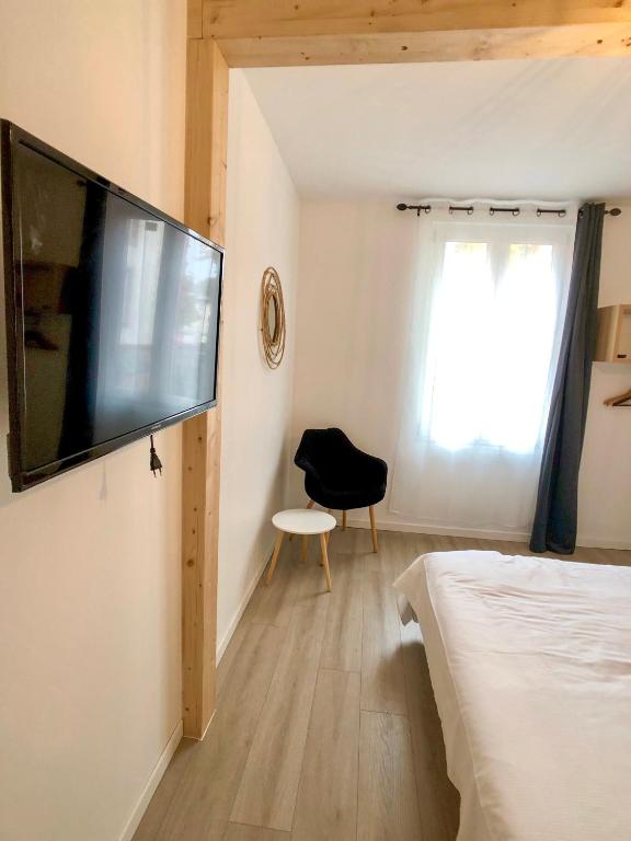 Charming Home - City Center Cosy Apartments – photo 53