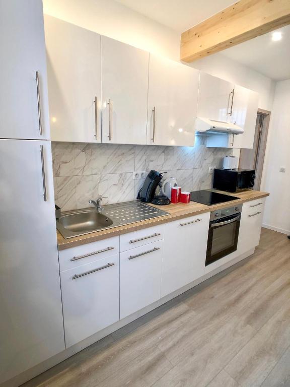 Charming Home - City Center Cosy Apartments – photo 50