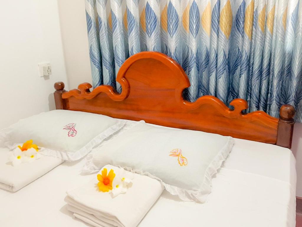 Hikkaduwa backyard beach homestay - Standard Double Room