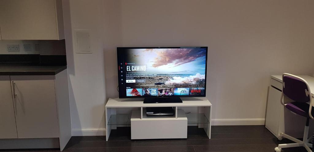Sterling Modern Apartment, Greenhithe 2 with Netflix