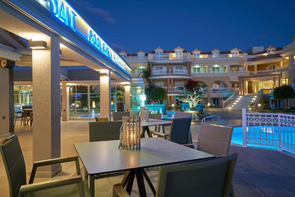 Bazén v ubytování Ionion Blue Hotel Zante nebo v jeho okolí