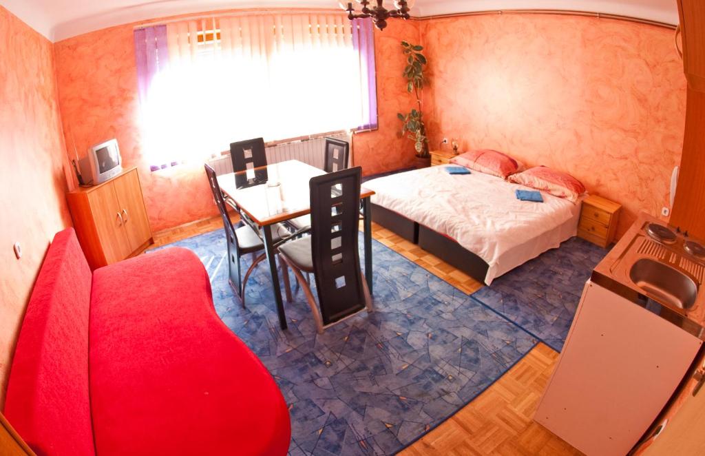 Postel nebo postele na pokoji v ubytování Guest House Pikapolonca
