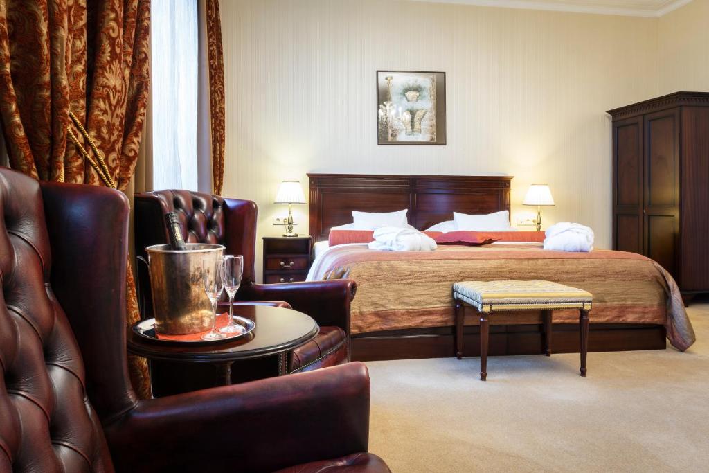 
Premier Suite with River View
