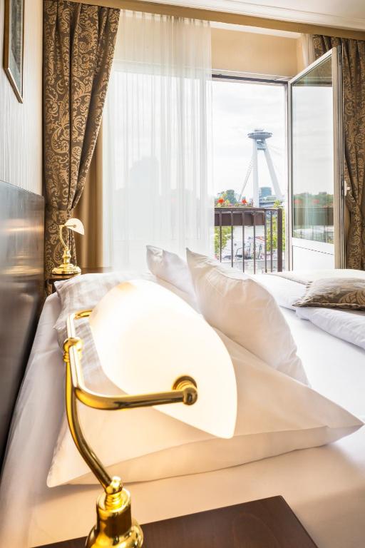 Hotel Devín - 带有河视图的标准双或双人间