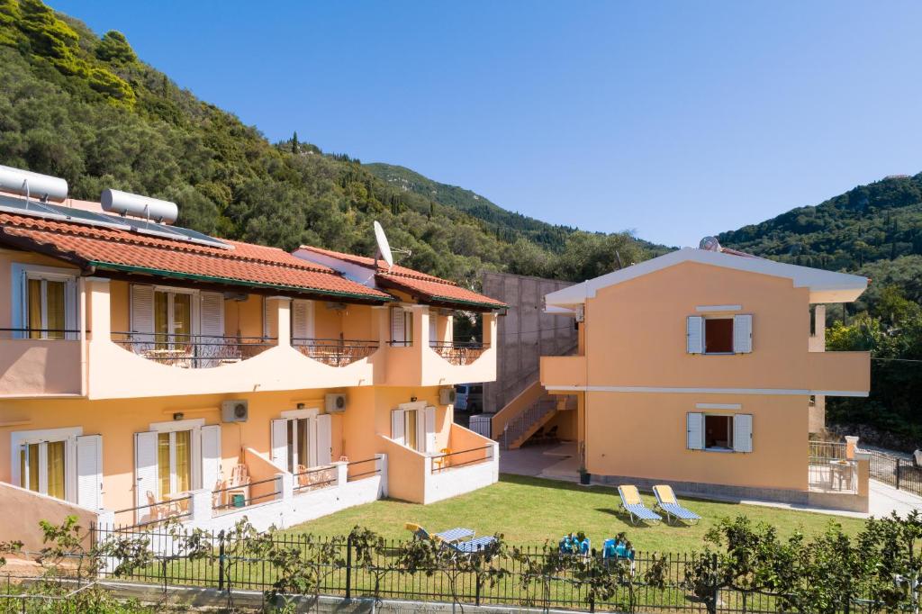 Nespecifikovaný výhled na hory nebo výhled na hory při pohledu z apartmánu