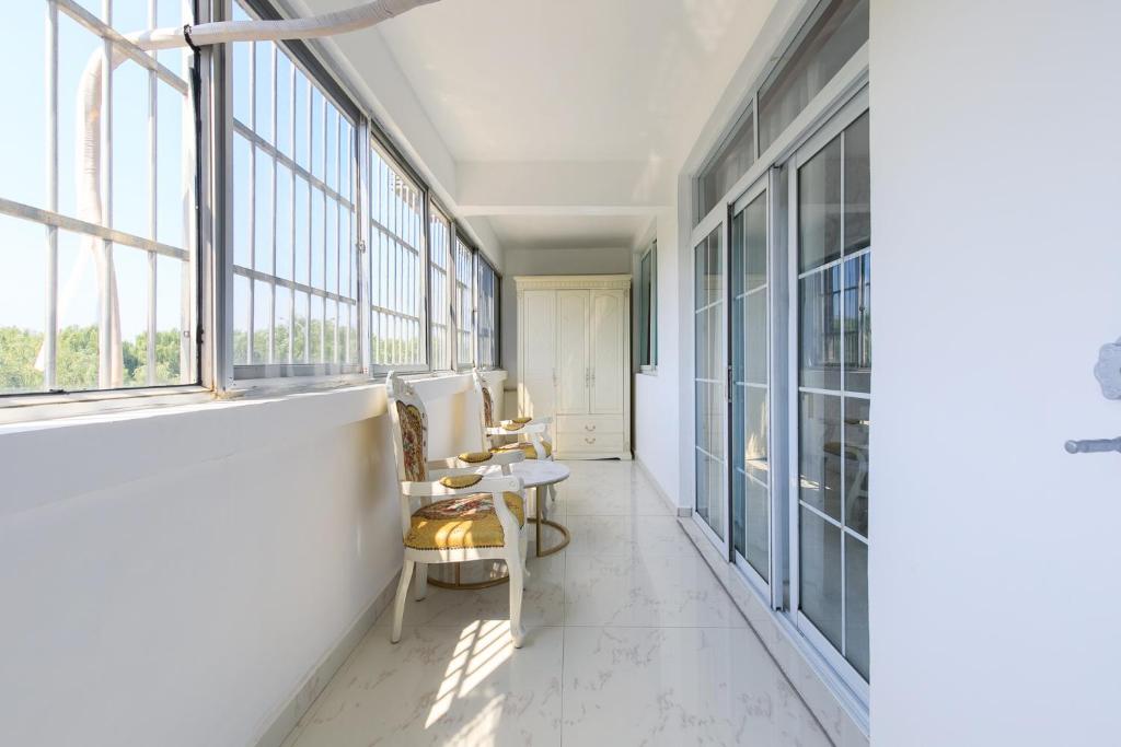 Jinan Tianqiao District, Daming Lake, Luke Quality Apartment - Appartement Met Balkon