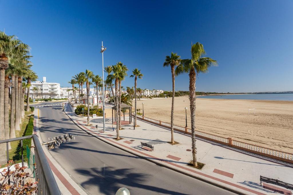 Booking.com: Ferienwohnung Lujo Mar Las Cayetanas , Rota ...