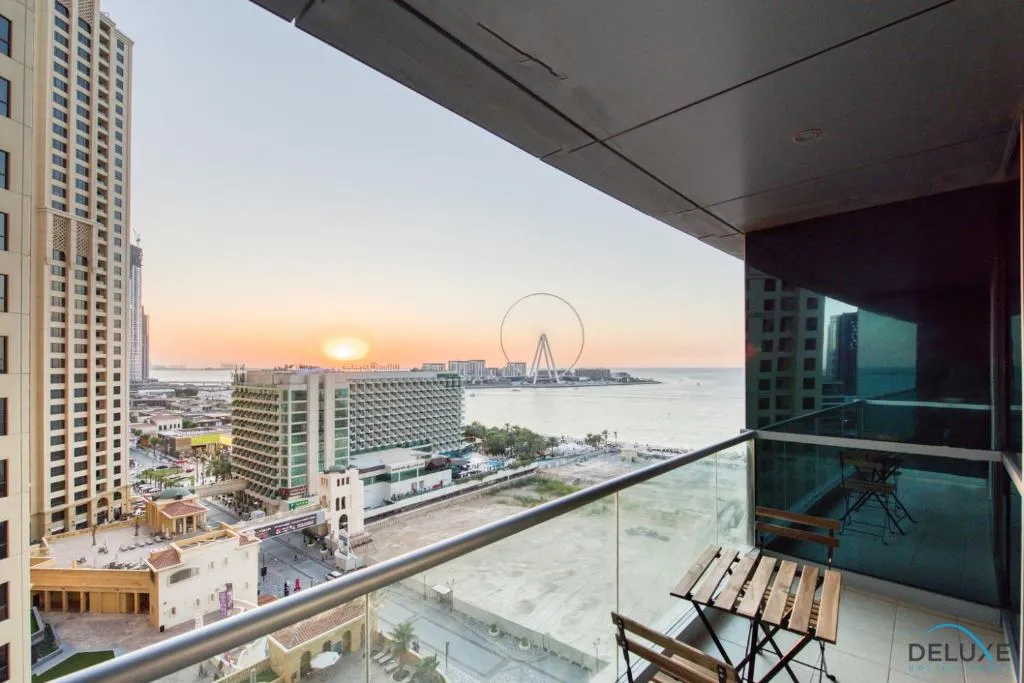 Three Bedroom Apartment in Al Fattan Marine Towers by Deluxe Holiday Homes, Dubai, Emiratele Arabe Unite