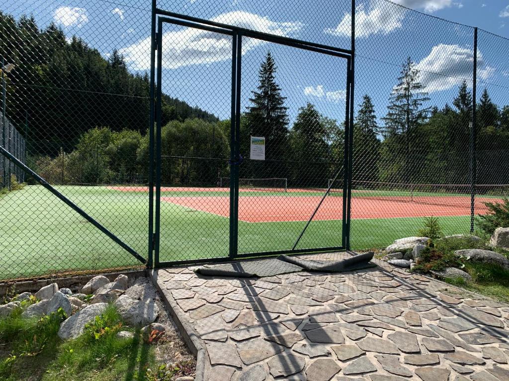 Tenis a/nebo squash v ubytování Apartmán SOŇA nebo okolí
