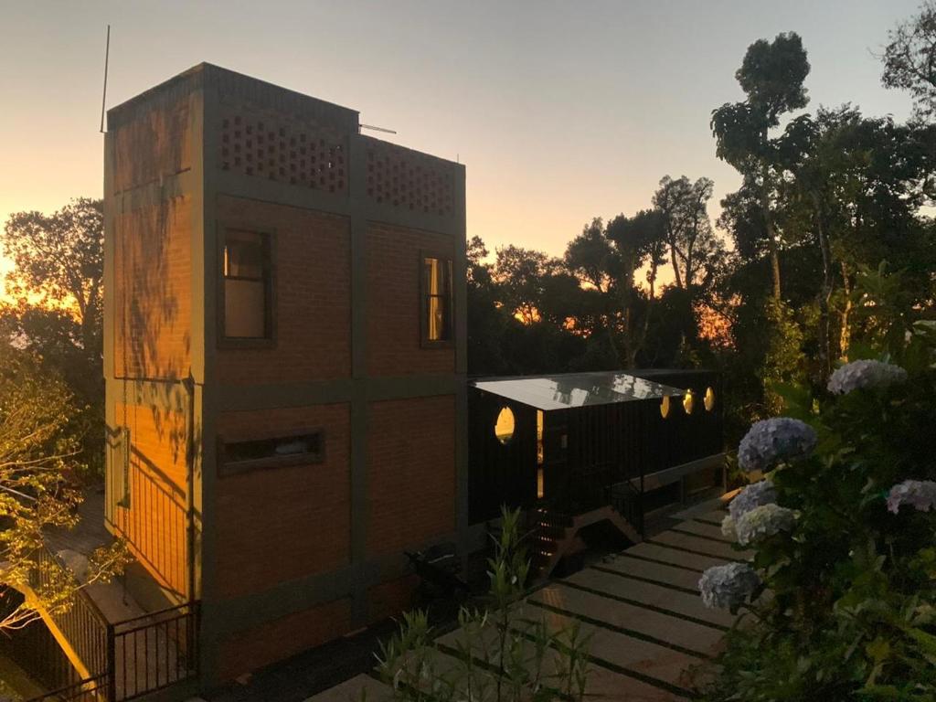  Casa Container 80