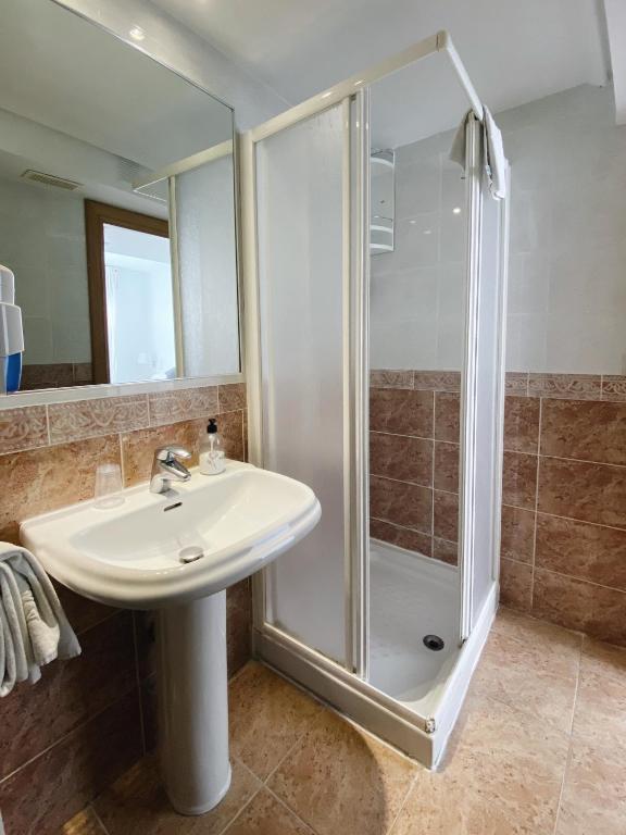 Hotel Rio Arga - Resim 41