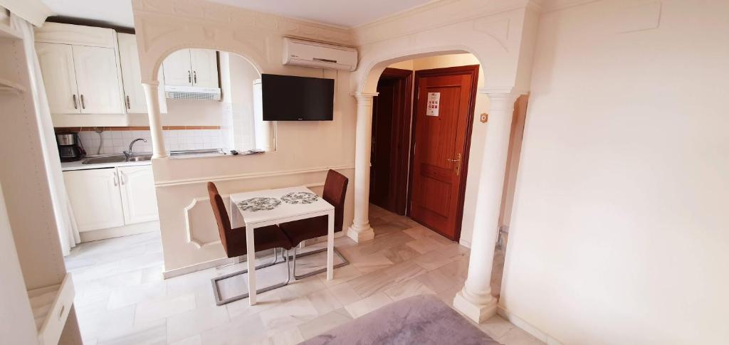 Kuchyňa alebo kuchynka v ubytovaní Fan Flat Carretería