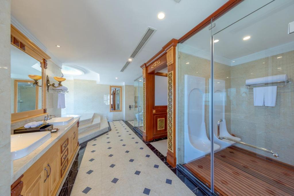 Suite Tổng Thống Nhìn Ra Đại Dương