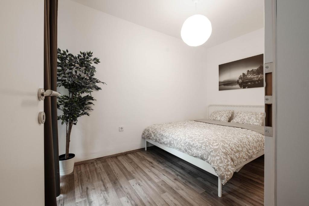 Periva Apartment Zagreb - 11