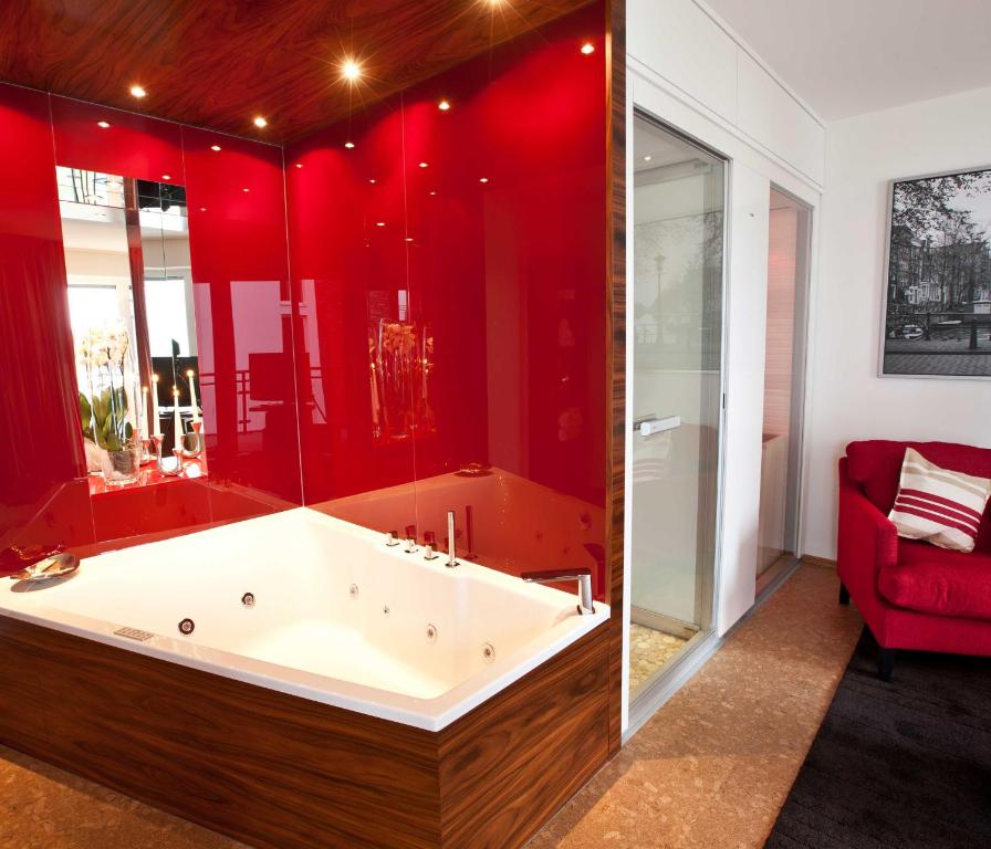 Hotel Rheinpark Rees - Suite With Whirlpool