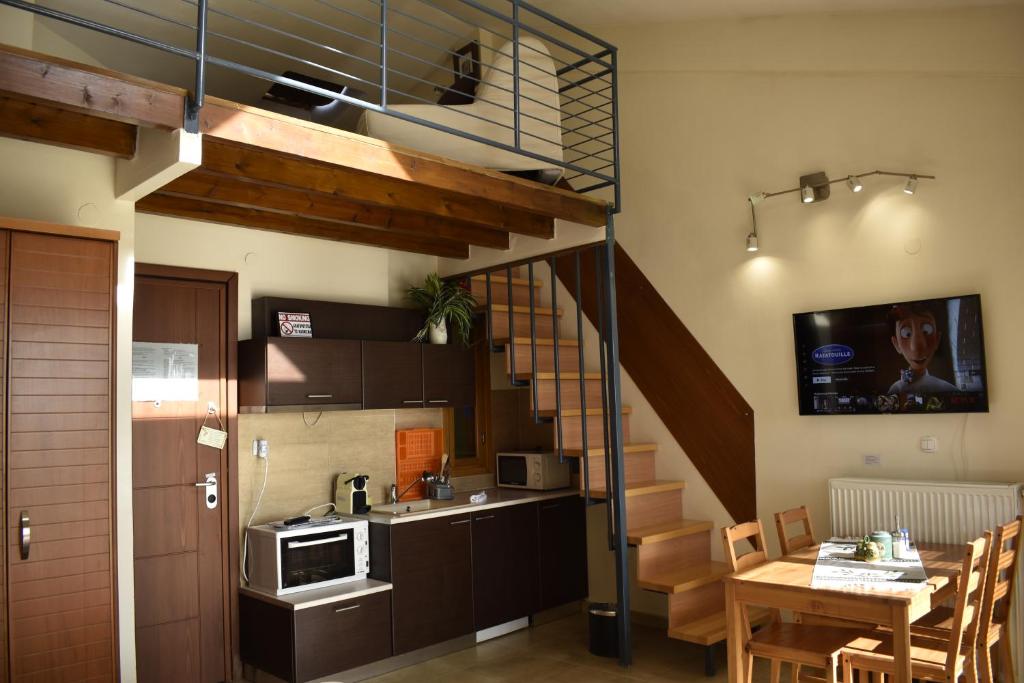 Kuchyňa alebo kuchynka v ubytovaní Kripis Studio Thessaloniki