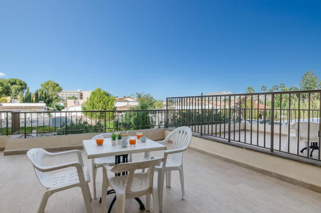 Balkón nebo terasa v ubytování Alcudia Apartments
