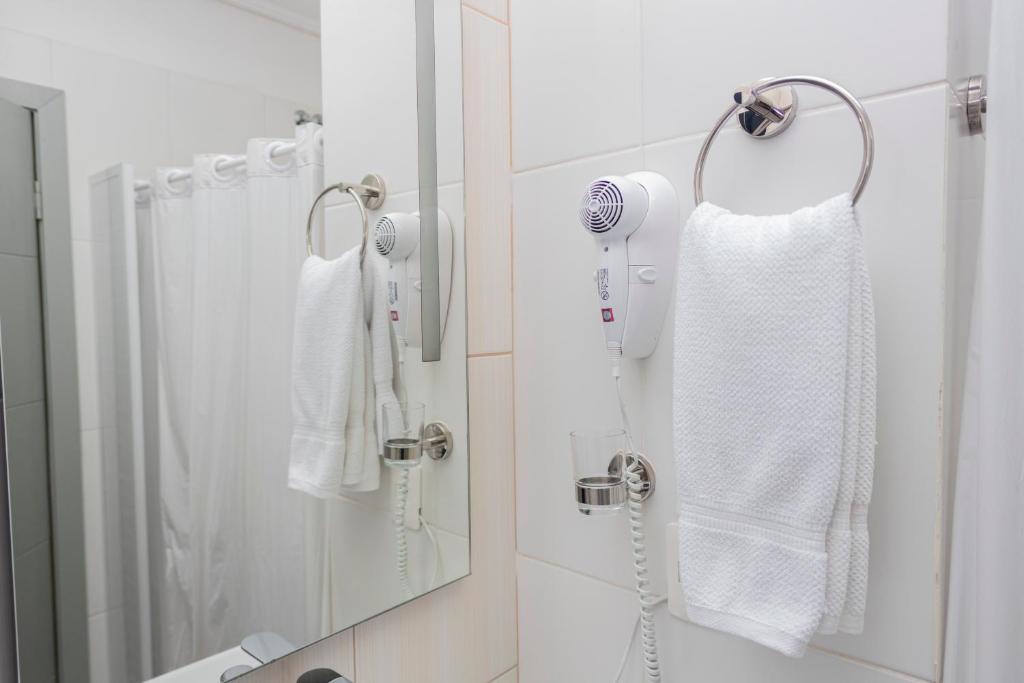 Koupelna v ubytování Nova Hotel