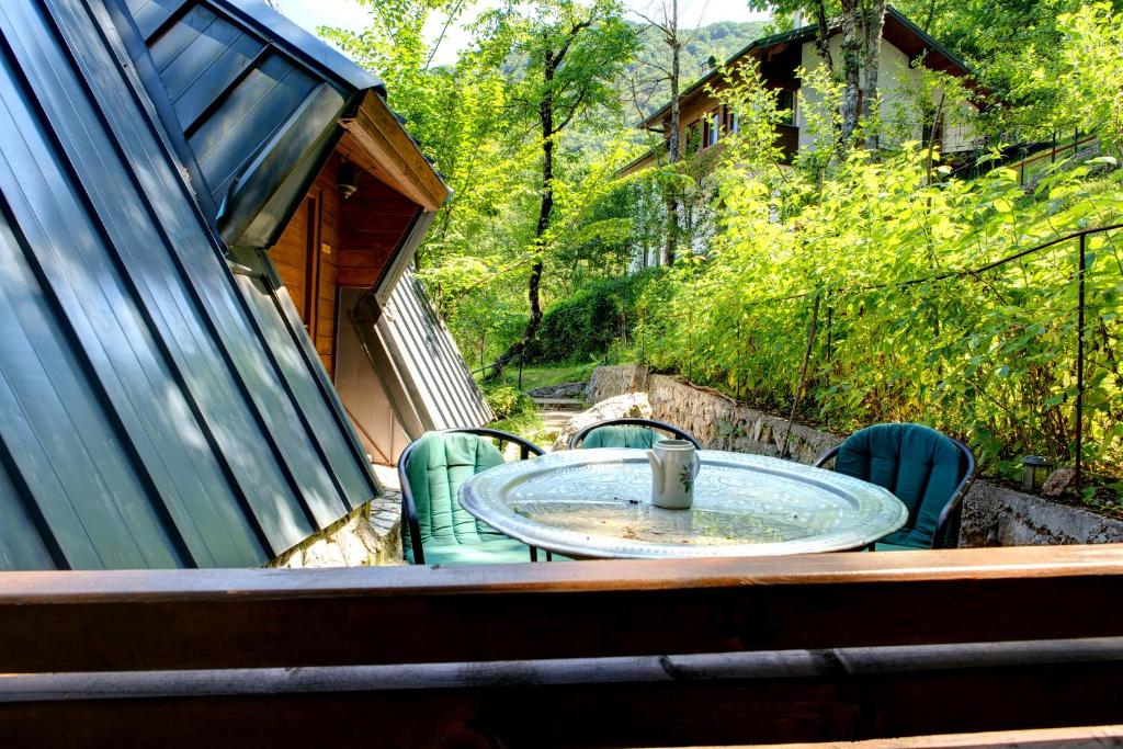 Zahrada ubytování Herzegovina Lodges Boracko Jezero