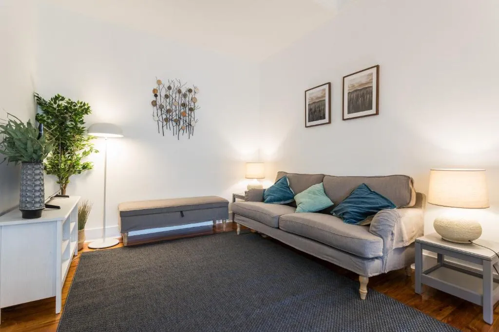 Feels Like Home Campo de Ourique Elegant Flat, Amadora, Portugal