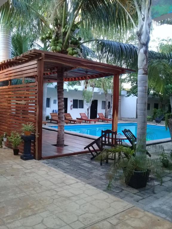 Bazén v ubytování Hotel 41 Valladolid nebo v jeho okolí