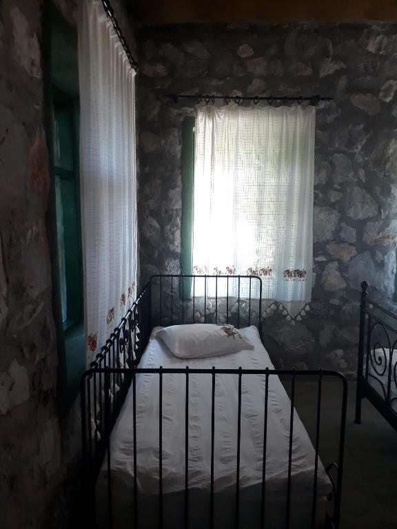 Otantik Tas Ev - Basic Triple Room