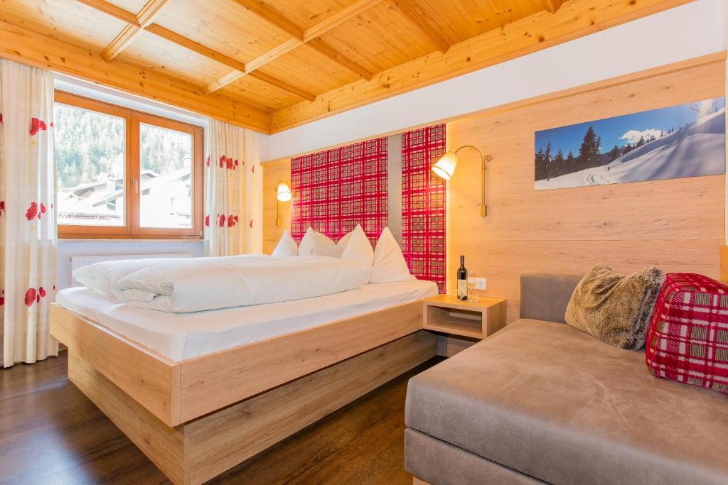 Postel nebo postele na pokoji v ubytování Hettlerhof