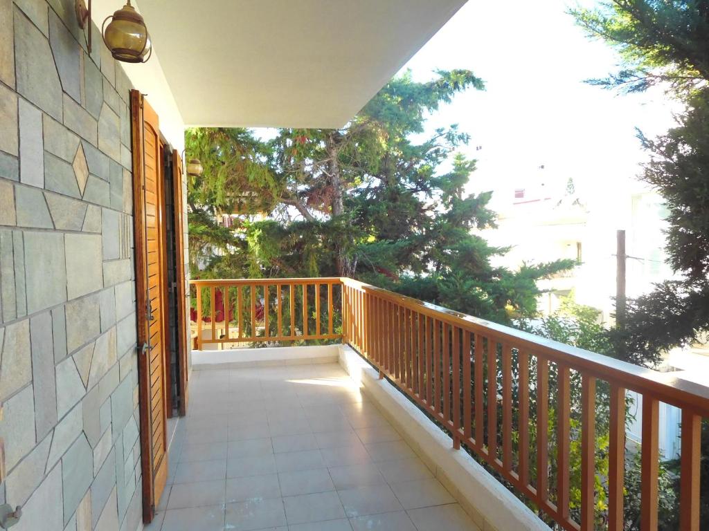 Fotografia z galérie ubytovania Kavouri beach house just 6 minutes walk to Kavouri beach v Aténach