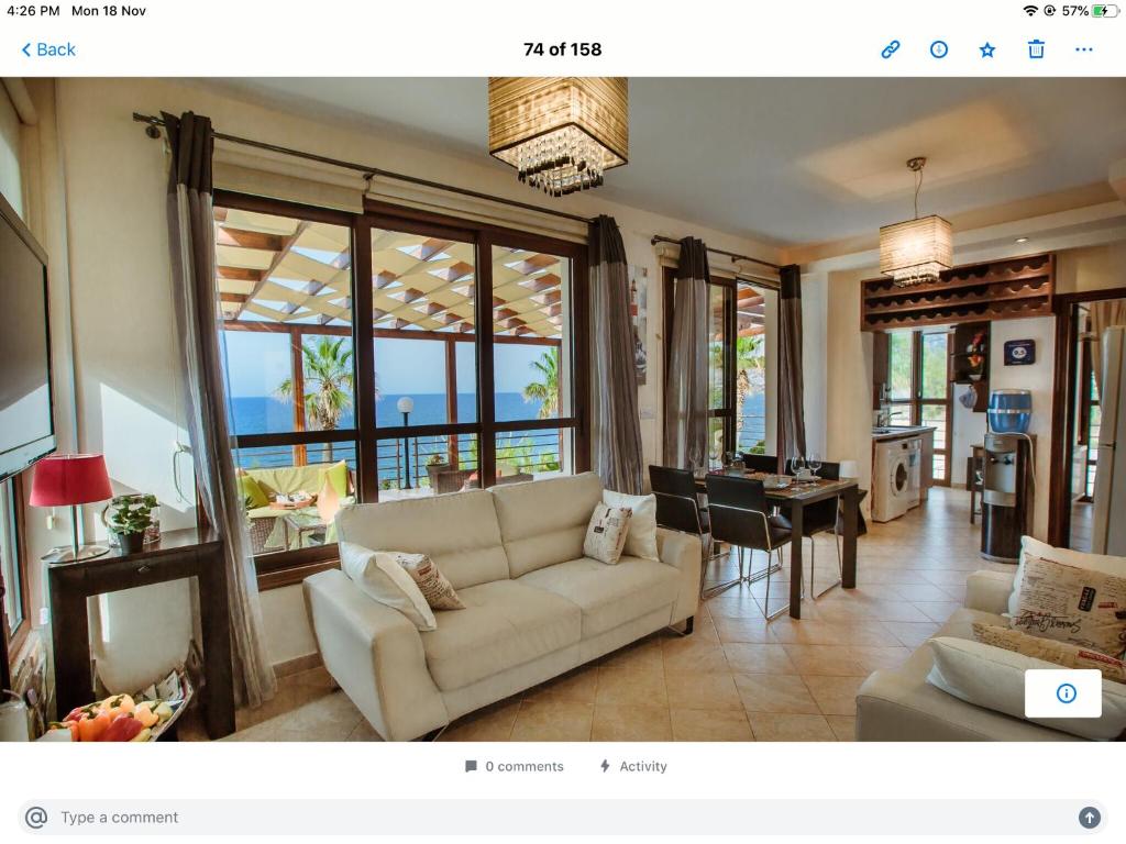 Posezení v ubytování Kallinousa Beach Villa