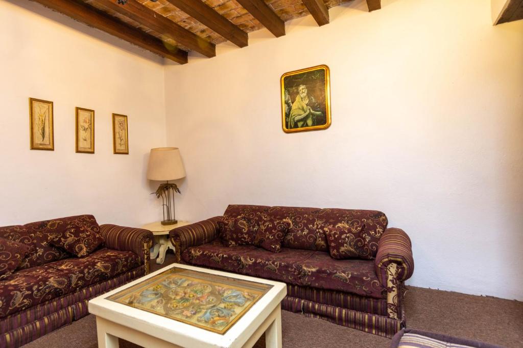 Posezení v ubytování Hosteria del Frayle
