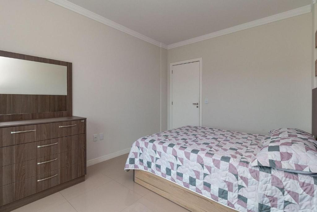  Aluguel Apartamento 2 quartos Bombas/SC