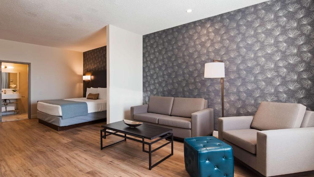 Posezení v ubytování Best Western Plus Montreal East