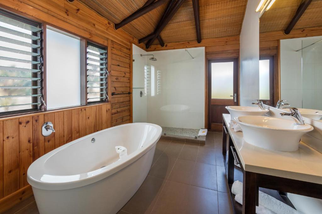 Aga Reef Resort and Spa - Villa Avec Balcon Sur-eau (Island Villa)