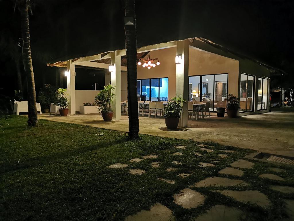 Budova, kde se vila nachází