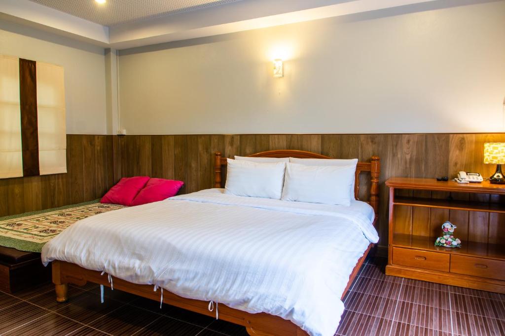 BaanRimNam Resort Trat - 12