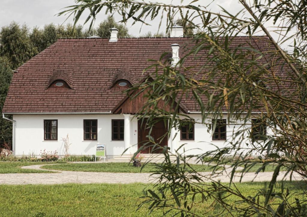 Budova, v ktorej sa farma nachádza