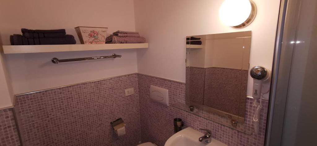 A bathroom at Il Pianoforte B&B