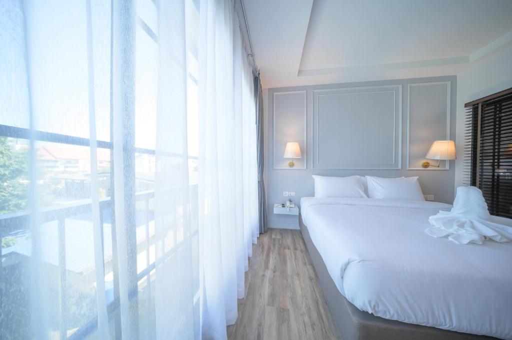 The Wing Boutique Hotel - Superior King Room