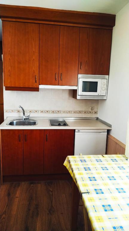 Kuchyň nebo kuchyňský kout v ubytování Hotel Rural Casa Ramiro