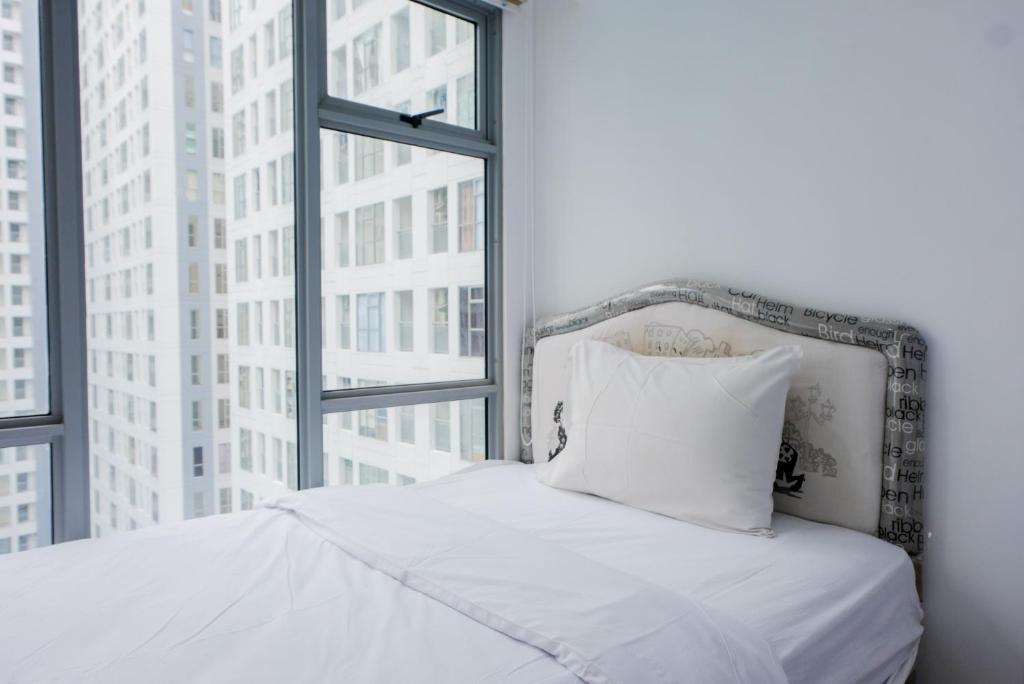 Spacious 3BR Apartment at M-Town Residence By Travelio - 三居室公寓