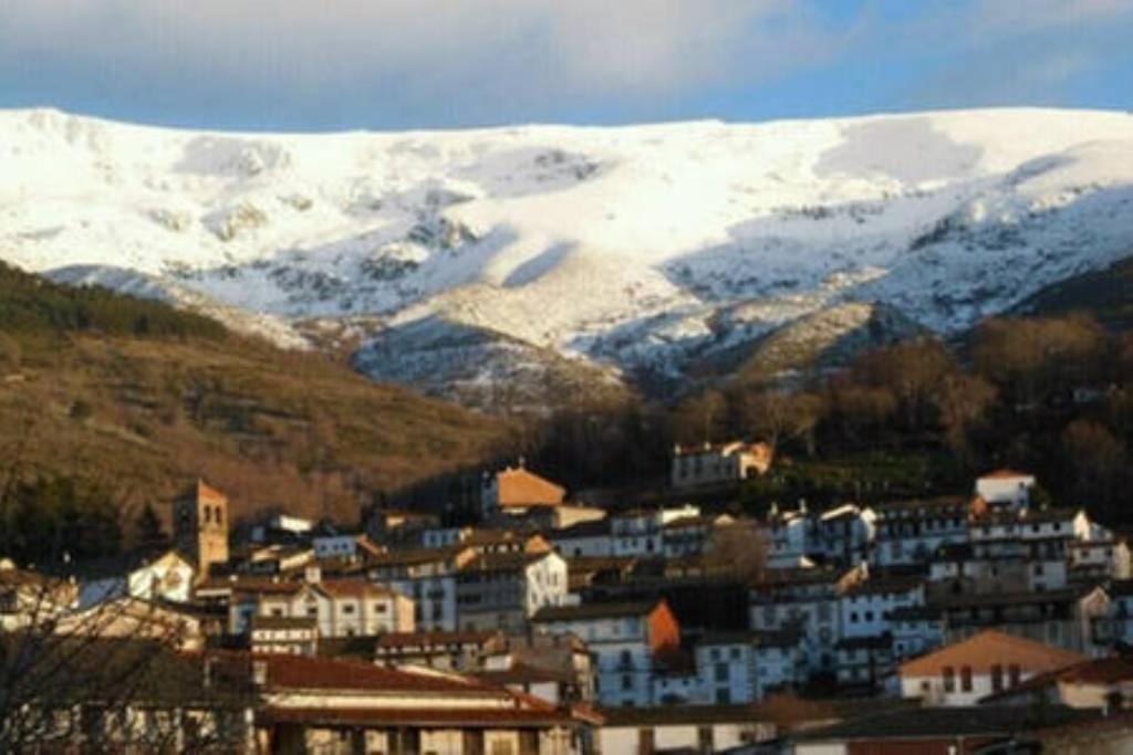 Výhľad na hory alebo výhľad na hory priamo z apartmánu