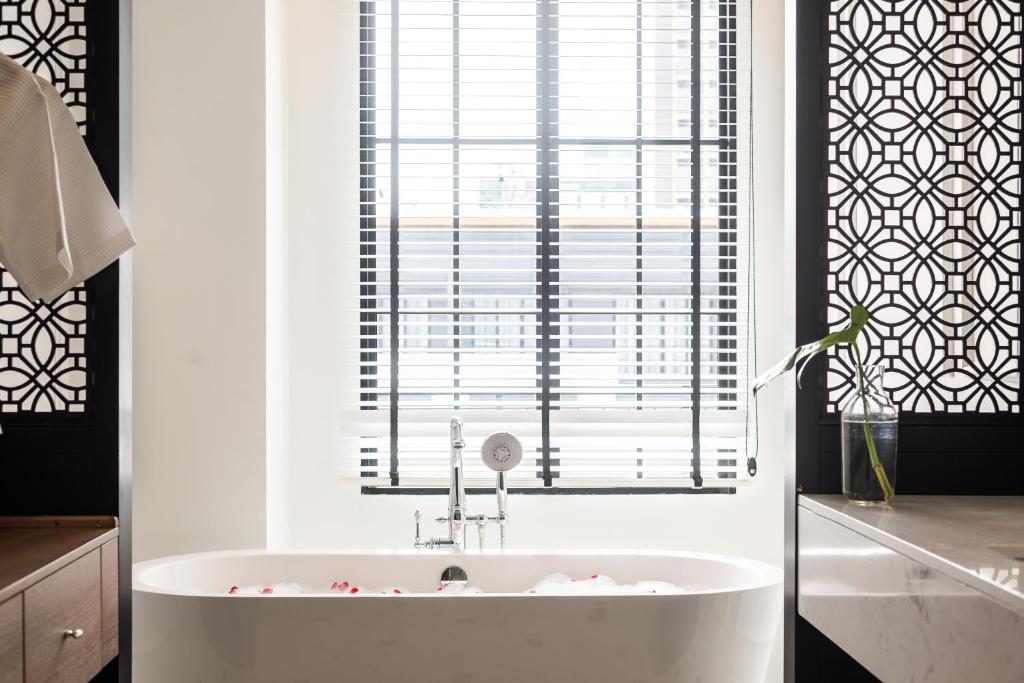 One Patio Hotel Pattaya - SHA Extra Plus - Resim 30