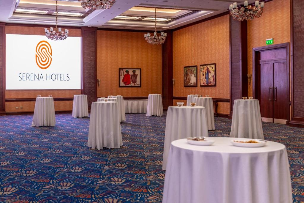 Certifikát, hodnocení, plakát nebo jiný dokument vystavený v ubytování Nairobi Serena Hotel