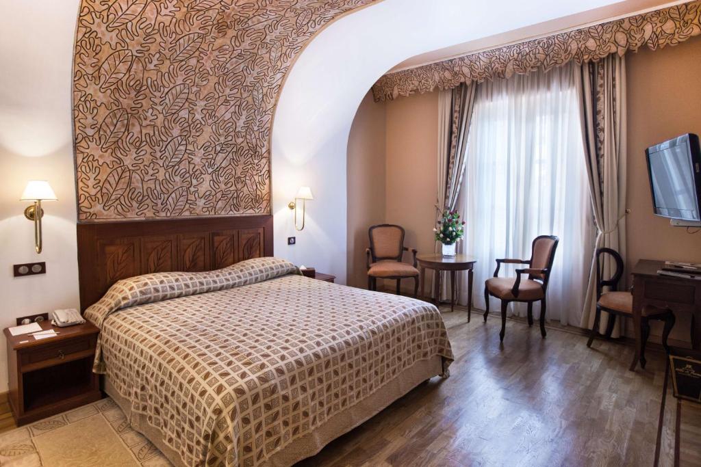 Grand Hotel Villa de France - Superieure Eenpersoonskamer