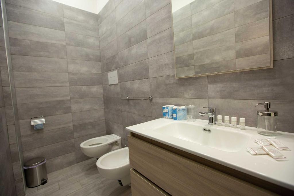 La Corte dei Borboni by Dimorra - Apartment With Balcony